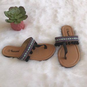 Ositos Multicolor Pom Pom Sandals EUC